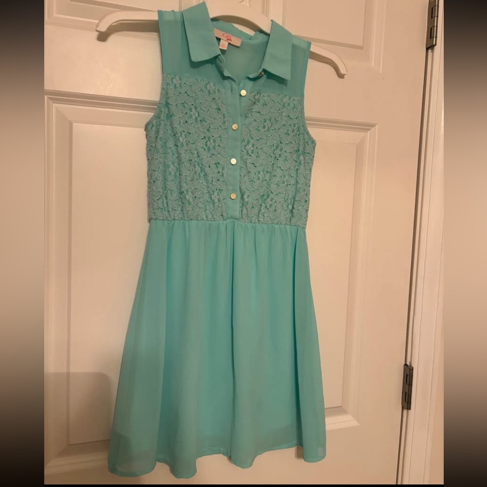 girls / juniors dress